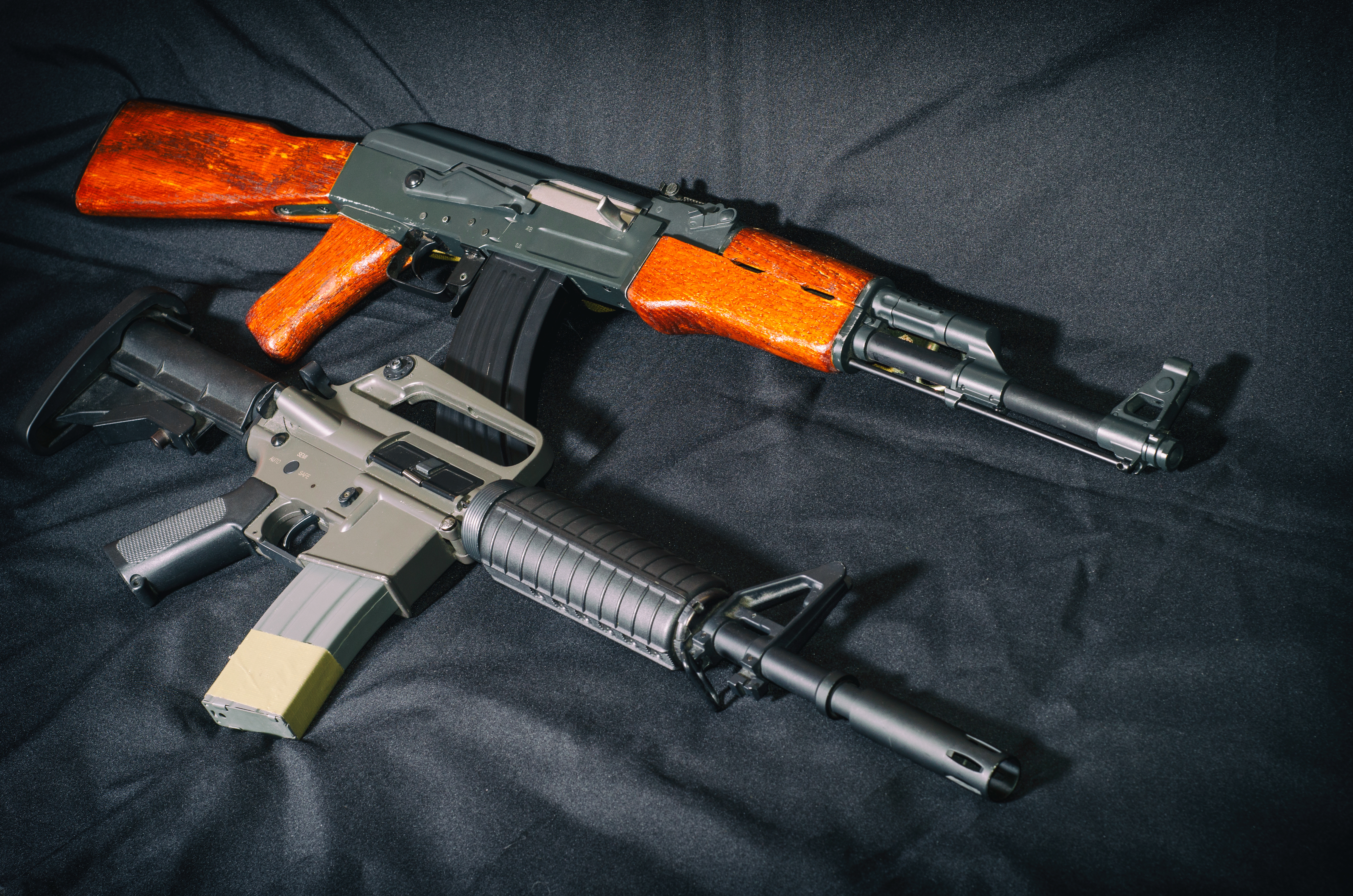 Ar Vs Ak